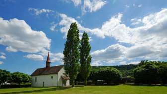 kirchlibuck-kapelle-und-wiese
