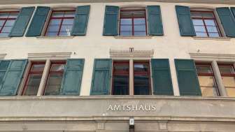 Amtshaus von unten