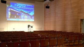 Saal 2, Vortrag