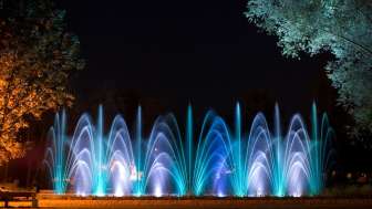 wassersinfonie-tuerkis-violett