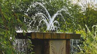 bad-zurzach-springbrunnen-im-kurpark