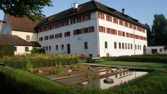 Sicht auf das Kapuzinerkloster aus dem Klostergarten