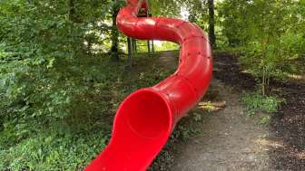 Rutsche Kinderspielplatz Reusspark