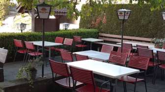 alpenroesli-schneisingen-restaurant-garten-terasse-2
