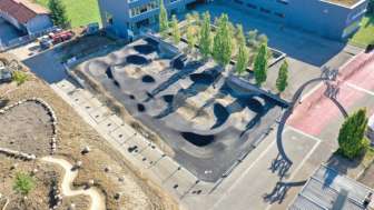 pumptrack-langwies-seitlich
