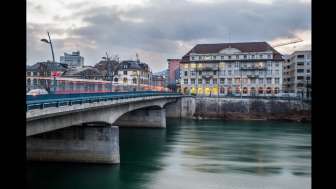 Aarhof von der Brücke