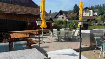 babas-büezer-beiz-terrasse-ausblick