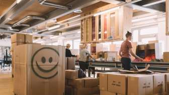 Einblick Tischbomben Produktion