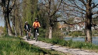 velofahren-aargauer-hochrhein-paar
