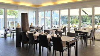HOTEL aarau-WEST Wintergarten