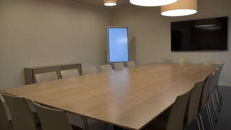 Sitzungszimmer Schönegg (Haus K)