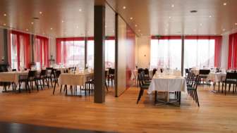 restaurant-lounge-sonne-innenbereich