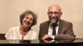 Christine & Gordon Schultz, Klavier