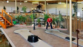 Café Hallenminigolf Olten
