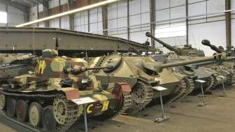 schweizerisches-militärmuseum-full-panzerhalle
