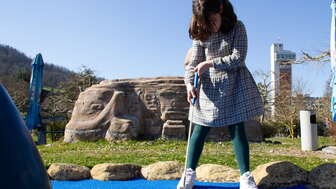 adventuregolf-fam-01