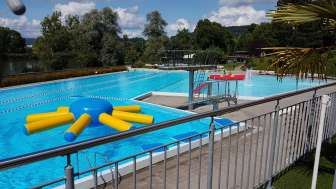badi-döttingen-freibad-springtrum-badeinsel