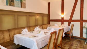hotel-restaurant-kreuz-gedeckte-tische