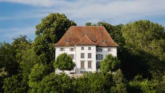 Schlossrued_Aussenansicht.jpg