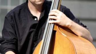 Simón Willson – double bass