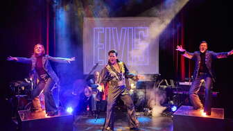 Yoshiko Kusano 250915 Elvis lebt0492