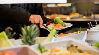 therme-zurzach-badrestaurant-salatbuffet