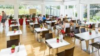 Selbstbedienungsrestaurant Aquarena