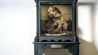 Installationsansicht Eurasion Jay, Zimmermannhaus Brugg, 2024 ©Steve Fors