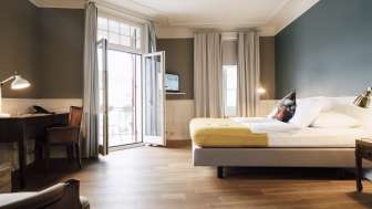 Signature Room