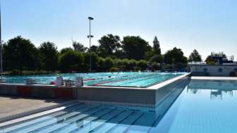 regibad-schwimmbecken-1