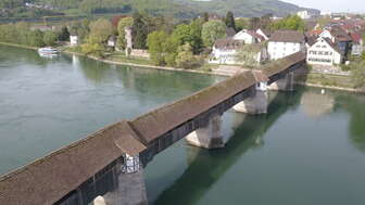 Holzbrücke Stein