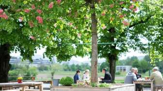 Gartensitzplatz im Wasserschloss 