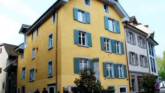 Das Ambrosia Hüsli fotografiert von aussen.