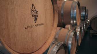 weingut-alter-berg-weinfass