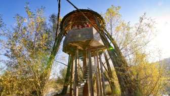 aue-chly-rhy-beobachtungsturm-im-herbst