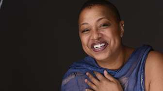 LISA FISCHER Alex Logaiski   AL1 3017