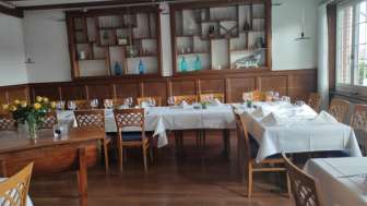 alpenroesli-schneisingen-restaurant_banket