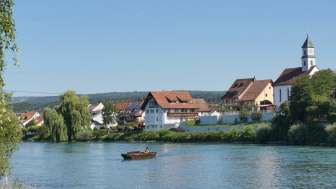 faehre-barz-kadelburg-hochrhein-mit-faehre