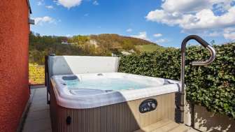 Junior Suite / Whirlpool auf der Dachterrasse