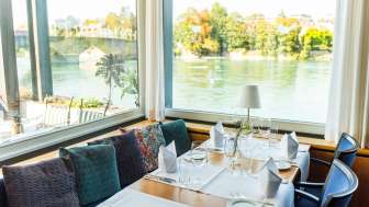 Restaurant Schiff am Rhein Tisch am Fenster
