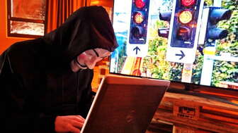 Hacker beim Angriff auf Ampelanlagen