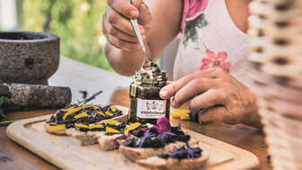 maja's-chrueterstuebli-krauterpaste