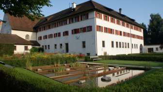 Sicht auf das Kapuzinerkloster aus dem Klostergarten