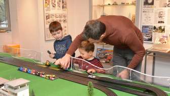 Kindermuseum_Slotcar_1