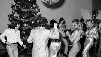 Tanz den weihnachtsspeck weg tab theater am bahnhof 6a992b765de8e