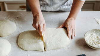 Baguette Teig aufteilen