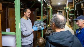 Führerung durch die schatzkammer sammlungszentrum