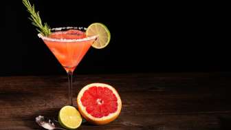 Pinl grapefruit
