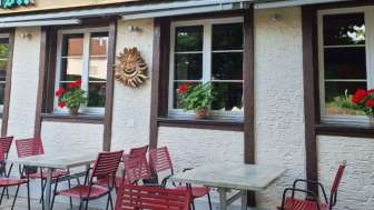 alpenroesli-schneisingen-restaurant-terasse-3