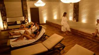 thermalbad-zurzach-lounge-im-bohrturm